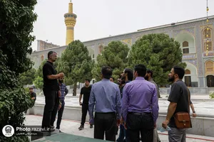 تشرف دانشجویان هنر دانشگاه تهران به حرم مطهر رضوی