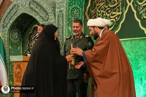 بزرگداشت فرماندهان شهید دفاع مقدس در حرم مطهر رضوی