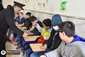 توزیع صبحانه گرم در مدرسه امام جواد علیه&zwnj;السلام