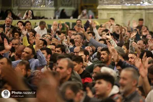 مناجات خوانی سحر&zwnj;گاهی ماه مبارک رمضان در حرم مطهر رضوی