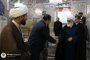 تشرف خانواده شهدای پدافند هوایی ارتش به حرم مطهر رضوی