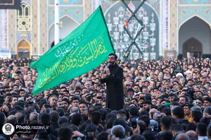چهارپایه خوانی شهادت امام رضا علیه&zwnj;السلام در حرم مطهر رضوی