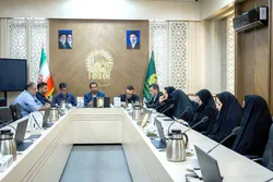 معرفی کتاب‌های «روایت ایران»، «اصول دین» و «بر آستان حضور» در کتابخانه رضوی