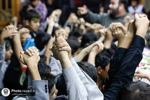 تشییع پیکر شهید دفاع مقدس در دبیرستان پسرانه امام رضا علیه&zwnj;السلام