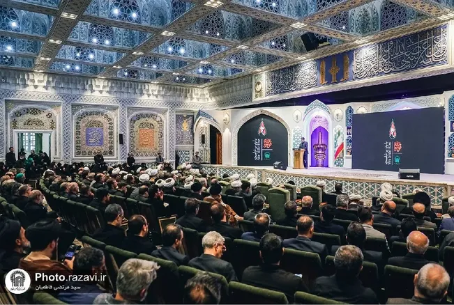 مشہد مقدس میں شہید رہبر انقلاب(رح) کی تشییع جنازہ ،عصر حاضر کا سب سے بڑا تاریخی واقعہ ہے  