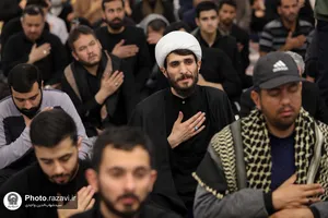 مناجات خوانی سحر&zwnj;گاهی حاج محمود کریمی در حرم مطهر رضوی