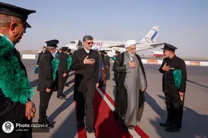 بدرقه شیوخ عشایر عراق در فرودگاه شهید هاشمی&zwnj;نژاد مشهد
