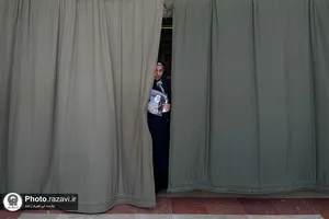 زائران رضوی چشم انتظار شهیدان خدمت