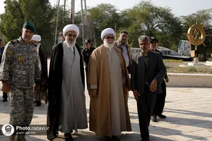 بازدید تولیت آستان قدس رضوی از دستاوردهای ارتش جمهوری اسلامی ایران در دریای بوشهر