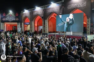 عزاداری زائران عرب زبان در حرم مطهر رضوی