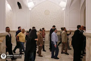 بازدید رتبه&zwnj;های برتر کنکور سراسری و نخبگان علمی کشور از بخش&zwnj;های مختلف حرم امام رضا علیه&zwnj;السلام
