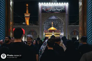 الحرم الرضوي الشریف في ليلة عاشوراء