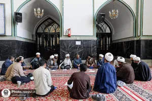 نشست تخصصی خوانش و مباحثه بیانیه &laquo;حوزه پیشرو و سرآمد&raquo;-1