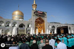نغمه‌های سوگ در حریم رضوی؛ خادمان «عالم آل محمد (ع)» به سوگ امام باقر (ع) می‌نشینند
