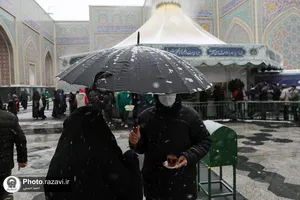 بارش برف در حرم مطهر رضوی