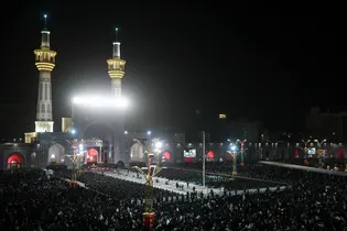 آیین خطبه‌خوانی شب شهادت امام رضا علیه‌السلام در حرم مطهر رضوی-2