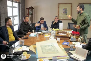 بازدید جمعی از مسئولین عتبه علویه از کتابخانه آستان قدس رضوی