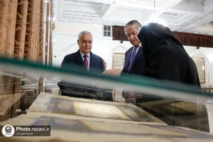 تشرف شرکت کنندگان بیست و هشتمین اجلاسیه سازمان اکو به حرم مطهر رضوی