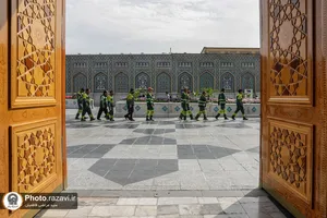 تشرف باغبانان نمونه مشهدالرضا به حرم مطهر رضوی