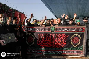 تجلیل از مواکب اربعین حسینی توسط خدام حرم مطهر رضوی