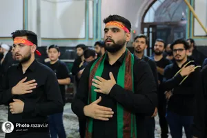 عزاداری هیئت دانشجویی در حرم مطهر رضوی