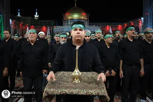 عزاداری سنتی شب ششم محرم در &laquo;حسینیه حرم&raquo;