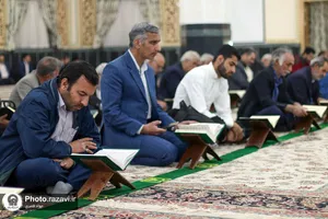 کرسی تلاوت رضوی در آرامگاه شهید مدرس (ره)