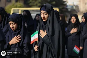 حضور خدام حرم مطهر رضوی در دبیرستان دخترانه فرهنگیان مشهد
