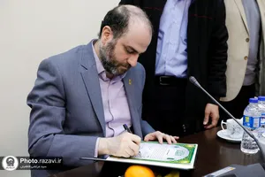 اهدای مدال قهرمانی کشتی به حرم مطهر رضوی