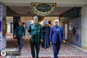 دیدار مدیر عالی حرم مطهر رضوی با فرمانده و نیروهای یگان حفاظت حرم مطهر رضوی در هفته بسیج