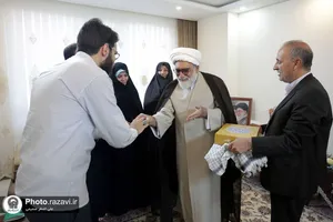 دیدار تولیت آستان قدس رضوی با خانواده شهدا
