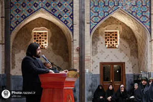 جلسه دفاع از پایان&zwnj;نامه در حرم مطهر رضوی