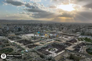 قرائت دعای پرفیض عرفه در حرم مطهر رضوی