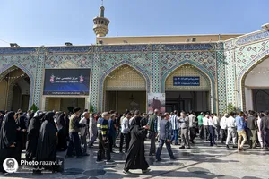 تشرف روشن&zwnj;دلان و توان&zwnj;یابان استان&zwnj;های مرکزی و زنجان به حرم مطهر رضوی