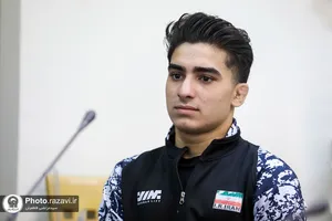اهدای مدال مهدی بزی به آستان قدس رضوی