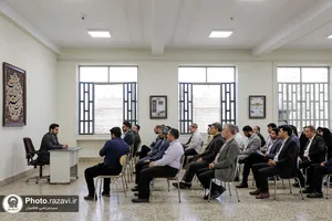 بازدید کارکنان حرم مطهر از شرکت فرش آستان قدس رضوی