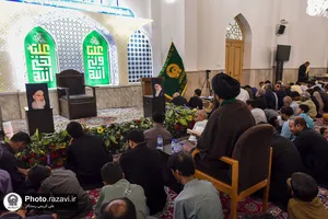 قرائت دعای عرفه ویژه زائرین اردو زبان در حرم مطهر رضوی