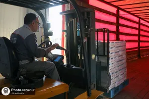 آماده سازی و ارسال محموله دارویی آستان قدس رضوی به لبنان