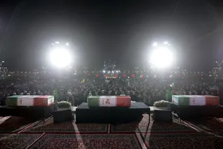 وداع با پیکر وزیر اطلاعات جمهوری اسلامی ایران در حرم مطهر رضوی
