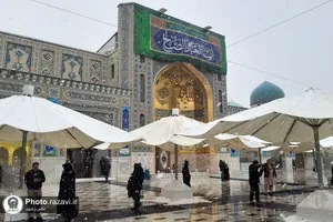 حال و هوای برفی در حرم مطهر رضوی