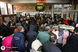 استقبال از زائرین بارگاه منور رضوی در راه&zwnj;آهن مشهد