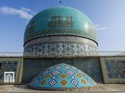 صیانت از اصالت تاریخی ایوان مقصوره؛ نیم‌گنبد گوهرشاد با کاشی‌های دست‌چین بازسازی شد