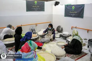 بازدید مدیرعامل بنیاد کرامت رضوی از پخت نان نذری
