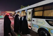 سرویس رایگان رفت و برگشت زائران عزادار رهبر شهید از زائرسرای رضوی تا حرم مطهر
