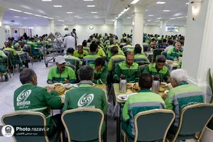 تشرف باغبانان نمونه مشهدالرضا به حرم مطهر رضوی