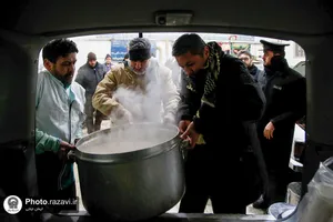 حضور خدام حرم مطهر رضوی در جمع نیروهای خدمت&zwnj;رسان شهر مشهد