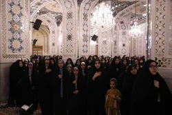 عهد دوباره ۳۵۰ دانشجو معلم دختر شاهد و ایثارگر با آقای شهید ایران در حرم امام رضا (ع)