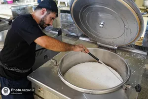 آشپزخانه مرکزی آستان قدس رضوی در مرز مهران