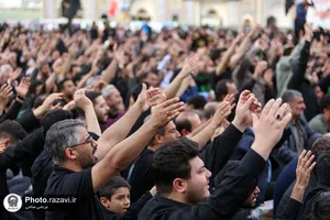 آیین چهارپایه خوانی در سالروز شهادت امیرالمومنین علیه السلام در حرم مطهر رضوی - 1
