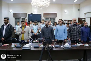 اهدای مدال محمد انصاری به آستان قدس رضوی